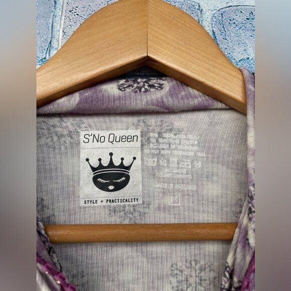 S No Queen thermal top, Crystal bling ski wear, Bling Thermal top size medium - Picture 3 of 8